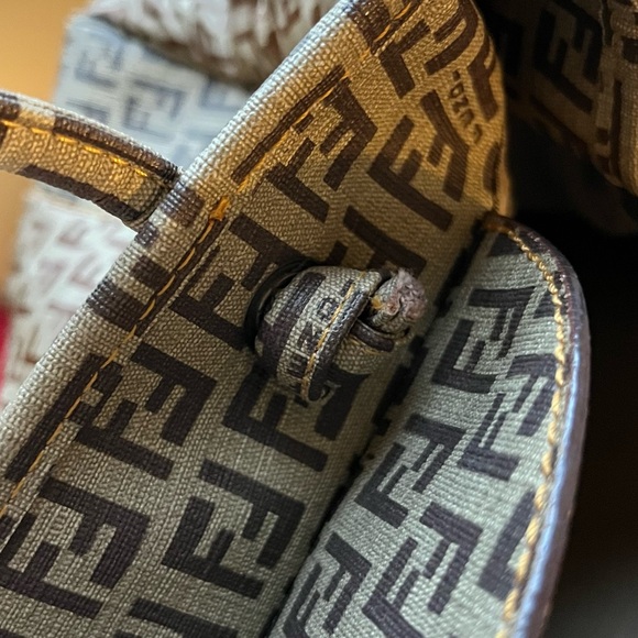 𝐅𝐄𝐍𝐃𝐈 Vintage Zucchino Nylon Monogram Pillow Shoulder Bag Tote - Picture 11 of 15